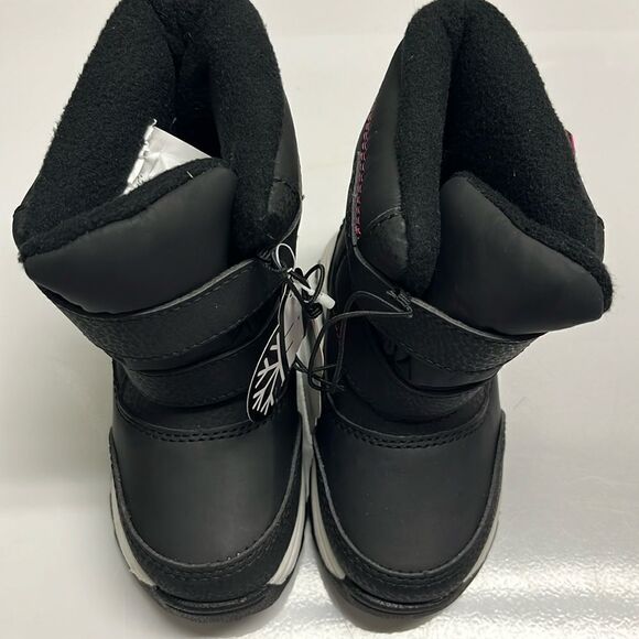 Wonder Nation Black White & Pink Skid Resistant Temperature Rated Winter Boots-8 - Picture 1 of 11